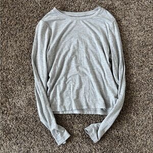 wild fable Light Gray Long-Sleeve Crewneck Top